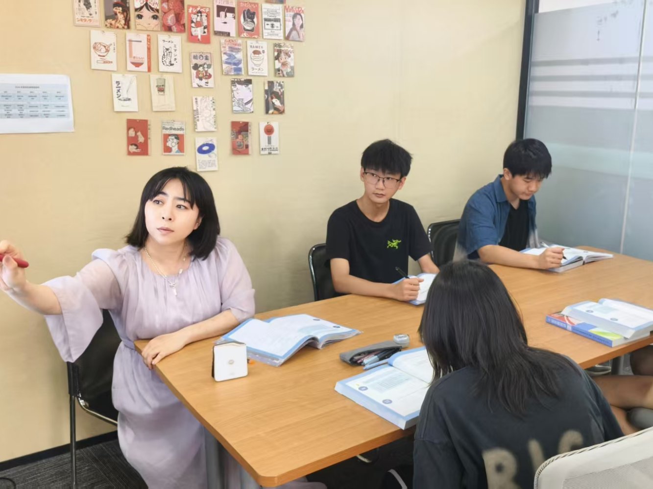 学生在東名日语留学培训实况